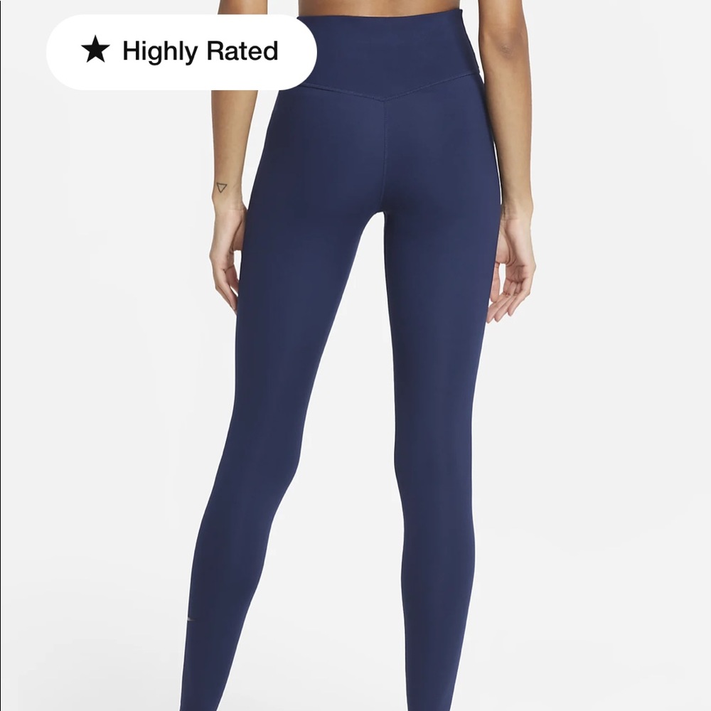 Nike Fit Workout Legging in Navy size M/L